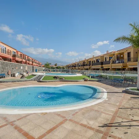 Feel The Sun In Tenerife Apartment